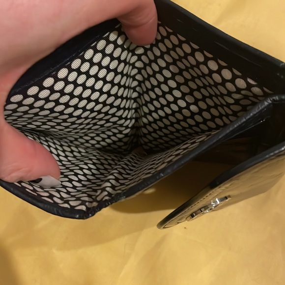 Marc Marc Jacob’s turn lock wallet - Picture 4 of 8